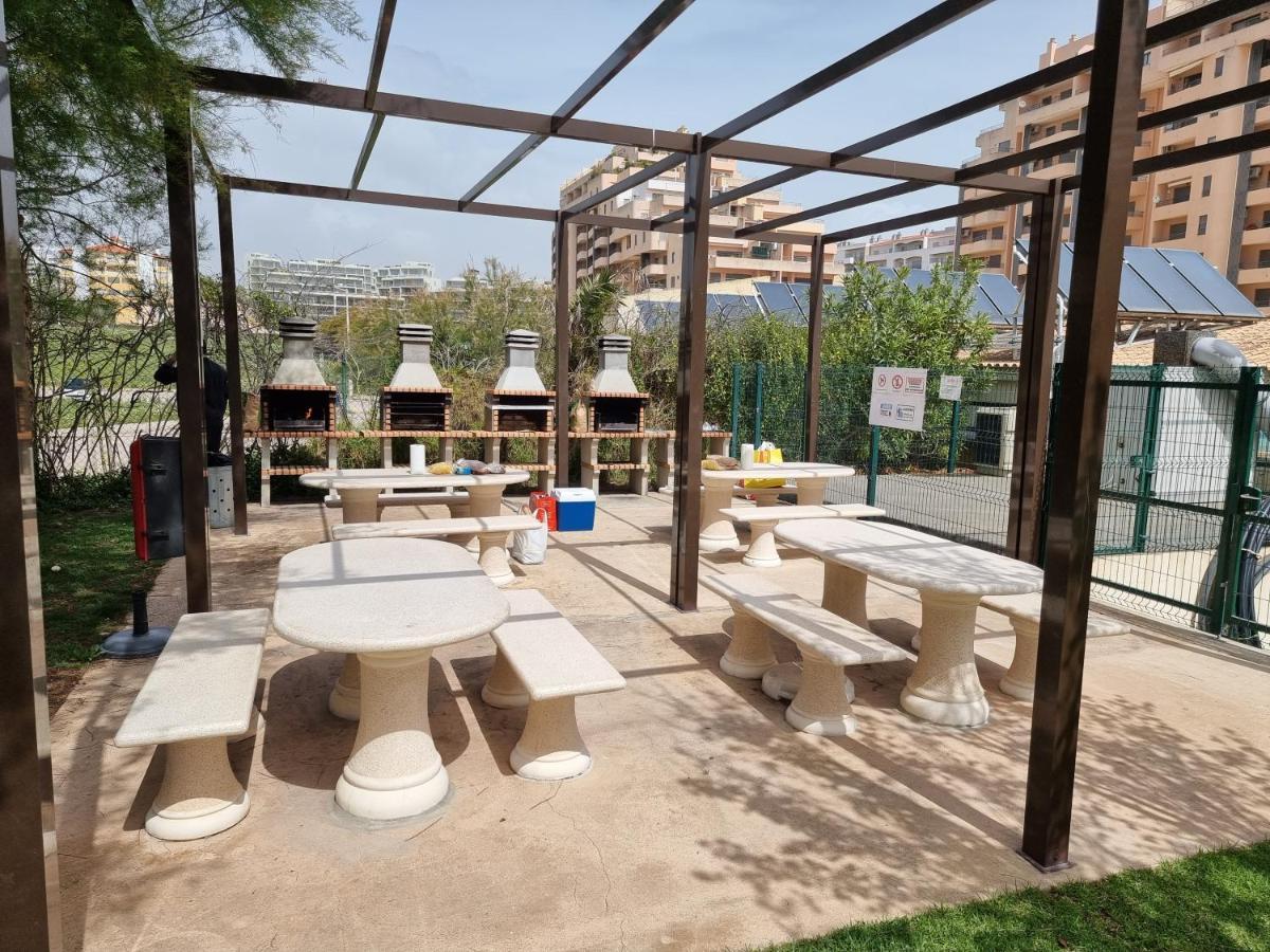Apartamento Encantador Com Piscina Aquecida Portimao Exterior photo